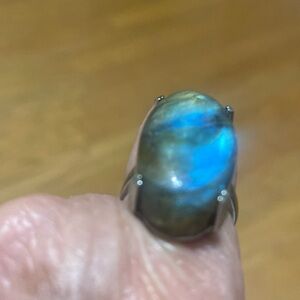 NWOT Labradorite ring size 7to7 1/8 in surgical steel